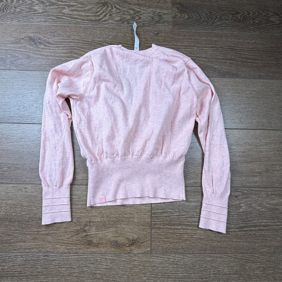 Lululemon Crossover Ribbed Waist Sweater, Heather Dew Pink Sz 6 Fall, Cashmere - Picture 13 of 13